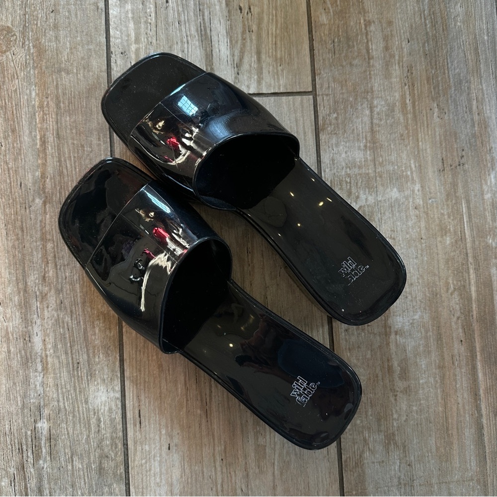 Wild Fable Target black heel